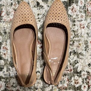 White Mountain Perforated Tan sling back heels